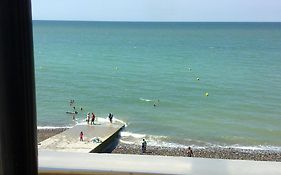 Plage De Jade